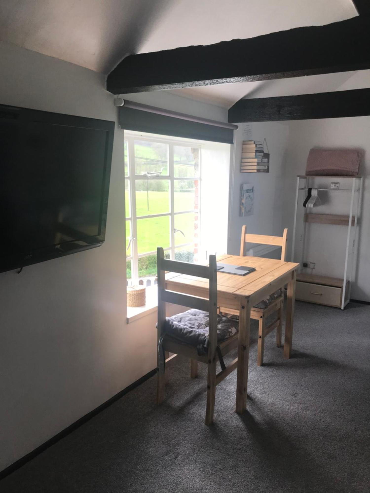 Robyns Nest, Self Catering Cottage Welshpool Bagian luar foto